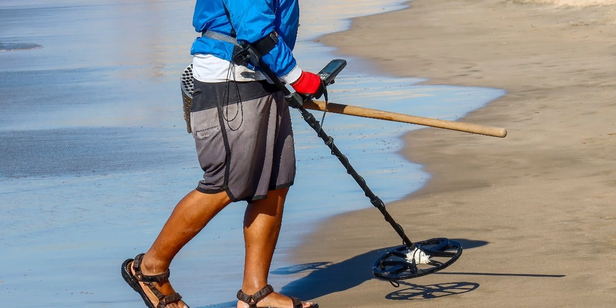 Metal detector to represent detecting apoptosis