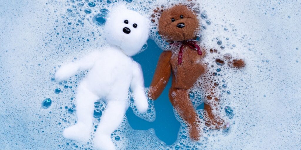 Image of teddy bears in bubbles as a funny wa to represent the need to remove excess detergent from membrane proteins