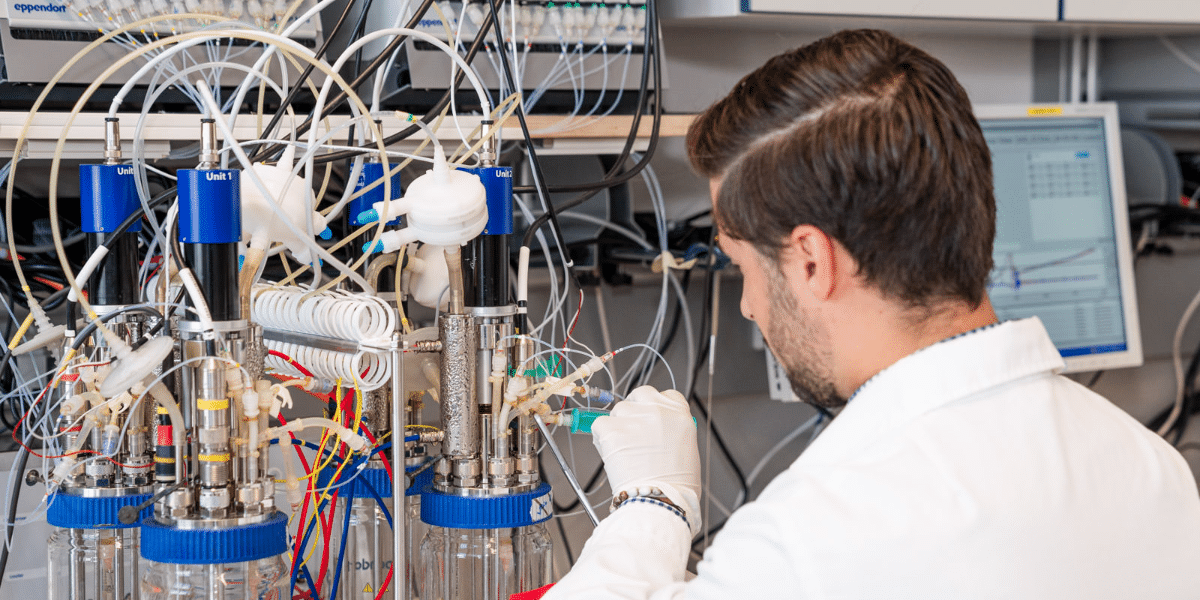 Instrumentation that is used in protein purification workflows